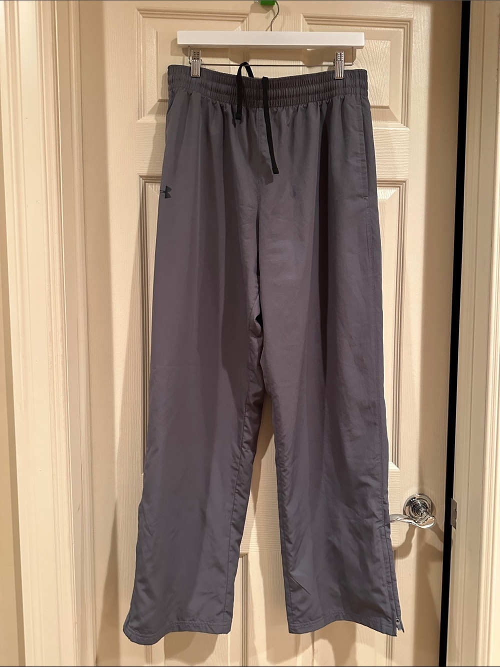 Under Armour Men's Gray Athletic Joggers